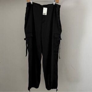 Bundle 3 for 50% off NWT H&M Black Satiny 90s Style Cargo Pants